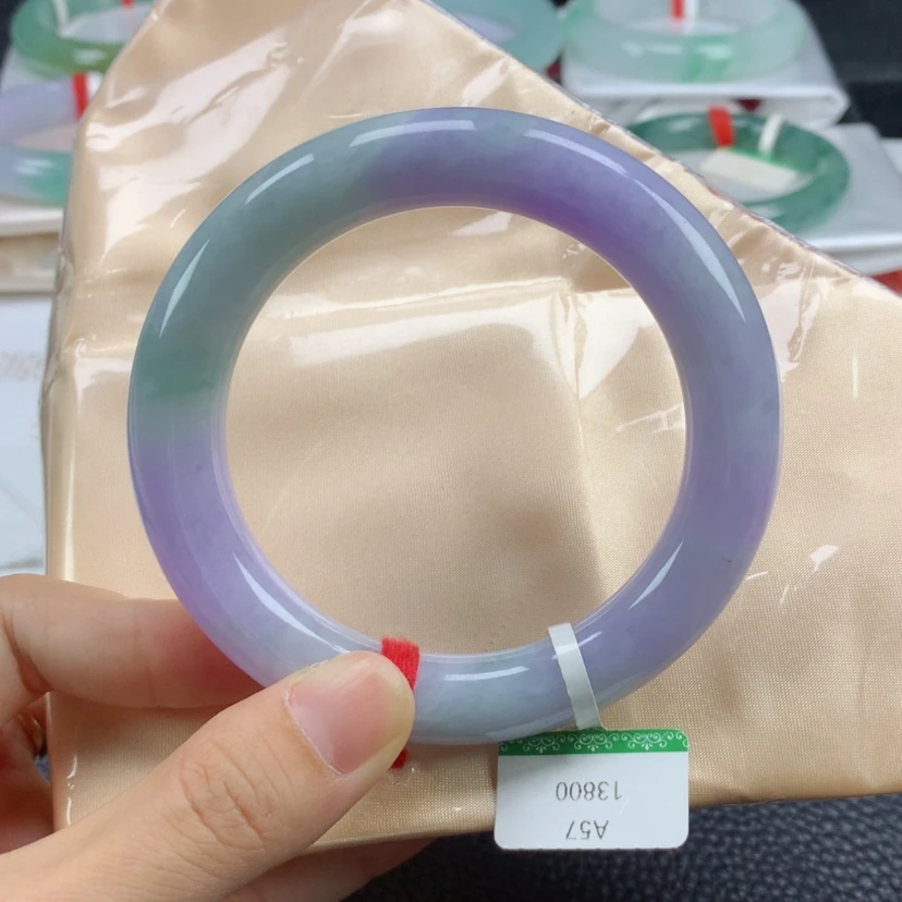 【闪购商品】翡翠手镯未镶嵌57.9圆