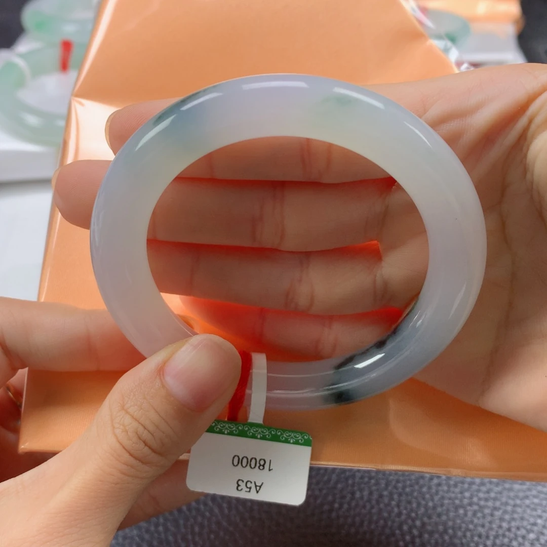 翡翠手镯未镶嵌53.8圆