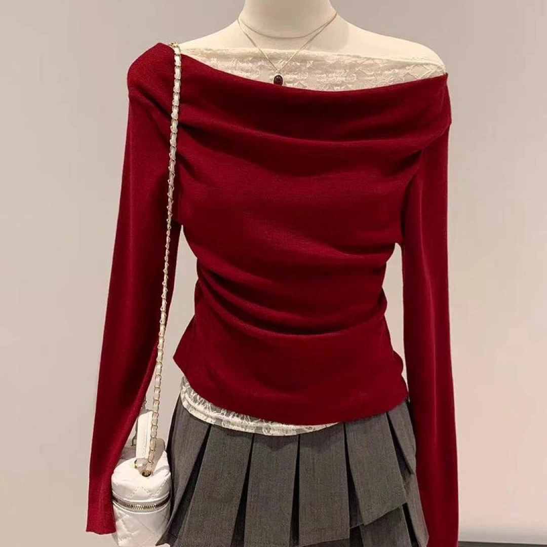 新年红色穿搭法式复古气质一字领斜肩设计高级感内搭绝美修身上衣