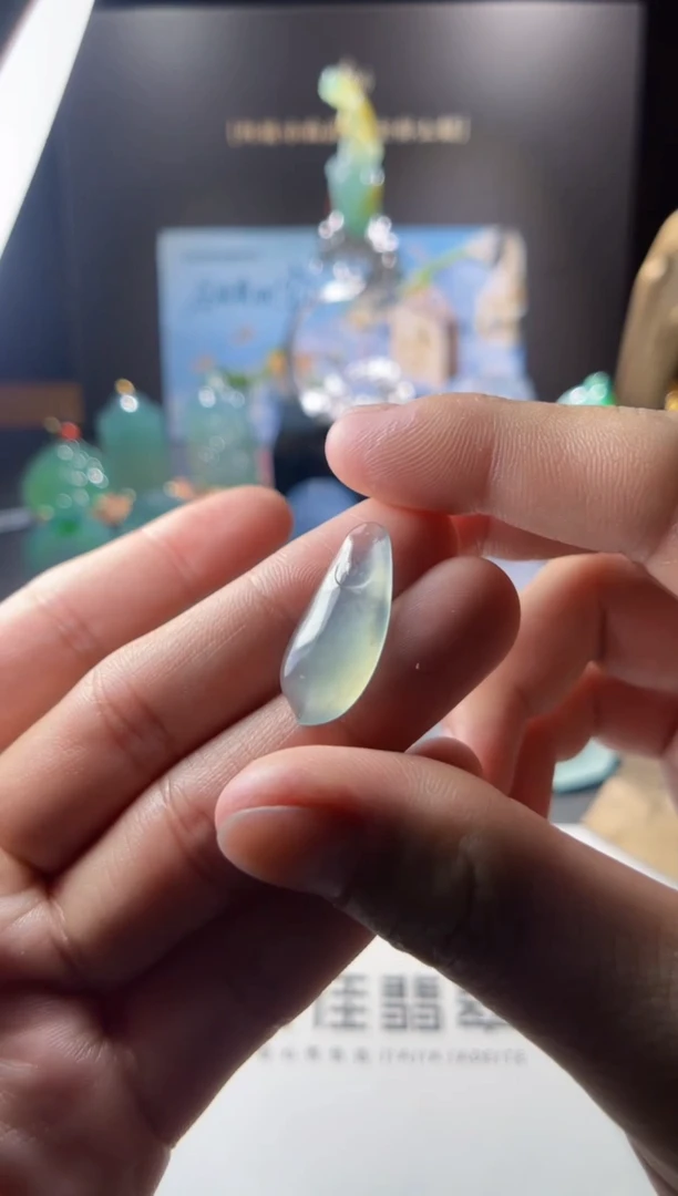 【闪购商品】翡翠挂件未镶嵌大牛高冰玻小玉兰花08