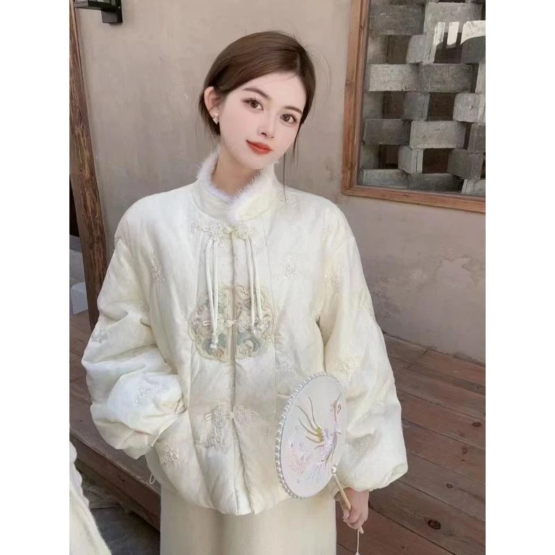 2024年新款中式国风刺绣羽绒服女冬季高级感钉珠水貂毛白鸭绒外套