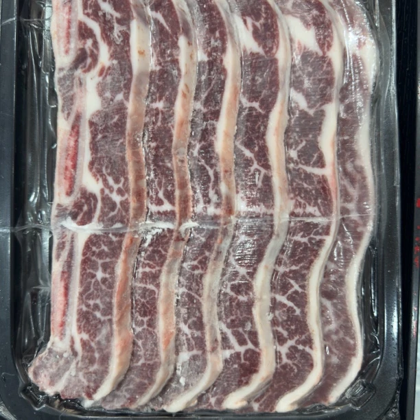 牛仔骨国产雪花牛肉现场称重分割现称现卖现场发货