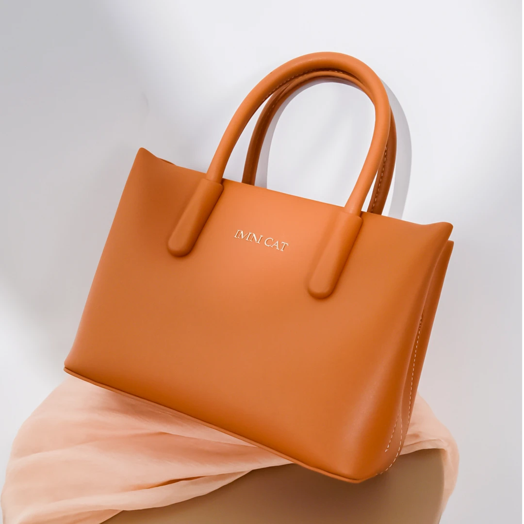 女士包包2024新款潮大容量单肩斜挎时尚手提纯色大包七夕送女友