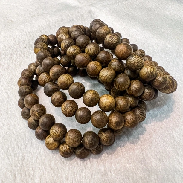 0.8种植绿奇楠沉香手串保4.7克多样性发一