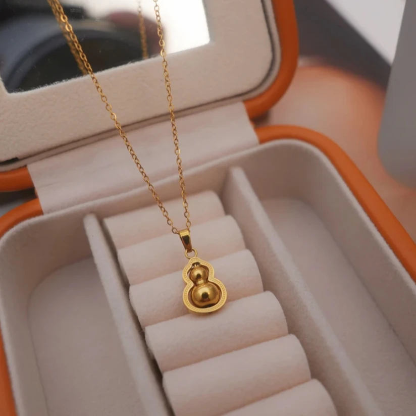 钛钢项链 旋转小葫芦项链 新中式小众简约经典时尚项