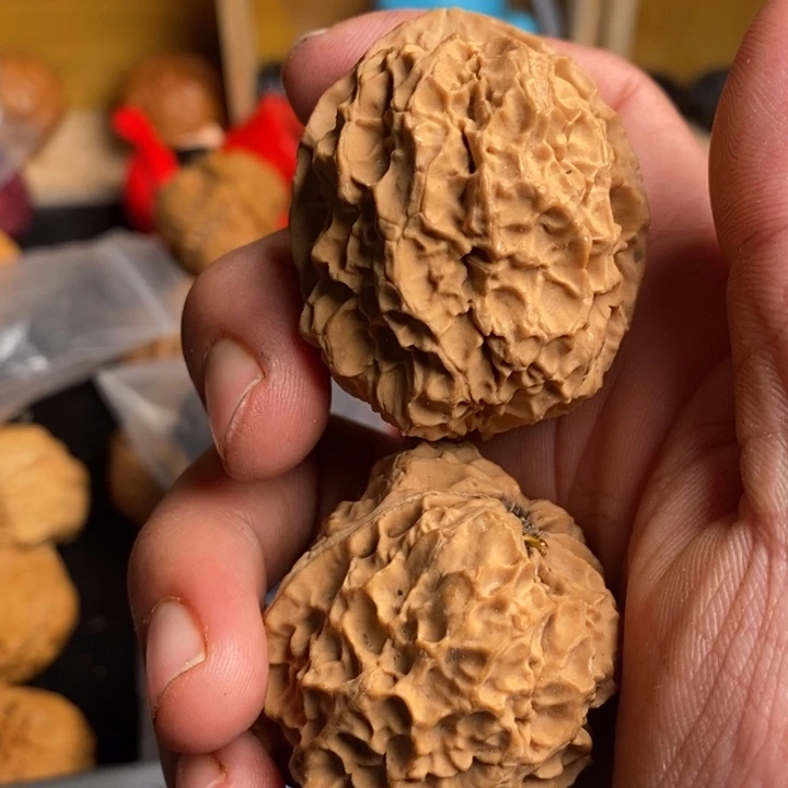文玩核桃吊坠云南铁核桃73