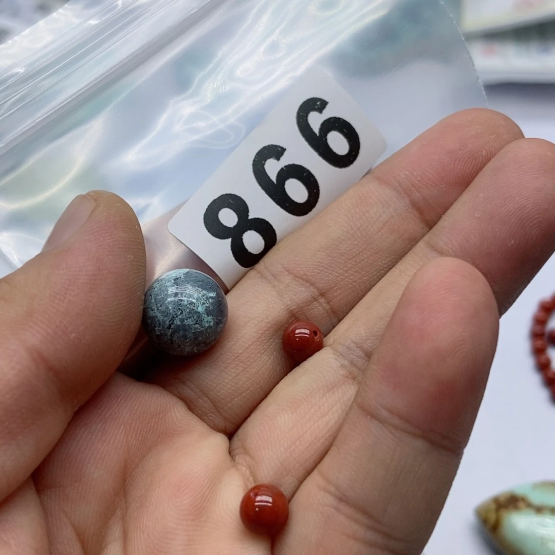 南红玛瑙珠宝奇石未镶嵌已*置