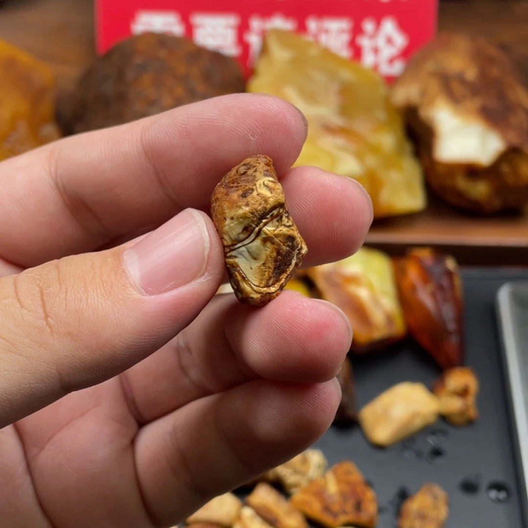 【闪购商品】定制琥珀未镶嵌主*者