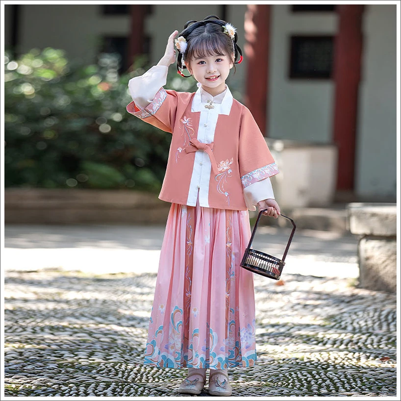 女童中国风汉服套装儿童春秋古风明制2024新款唐装女孩学生三件套