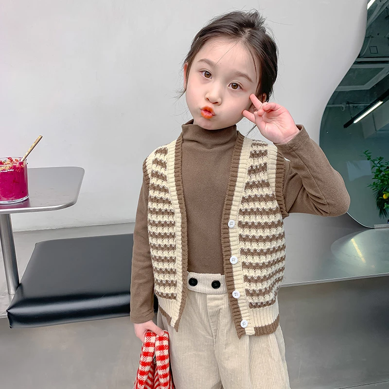 女童马甲2025秋季新款洋气儿童薄款春秋宝宝针织开衫坎肩背心秋装