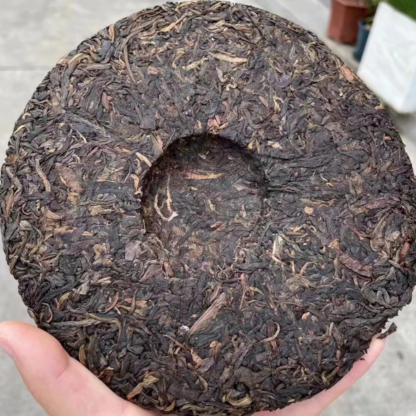 2007年ZC橙印普洱生茶357g  蜜香高扬，汤甜润细腻