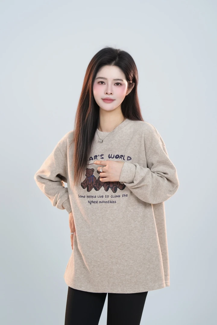 宿慕SUMU 女款三只小熊加厚卫衣12-11冬季2024新款时尚卫衣B19067