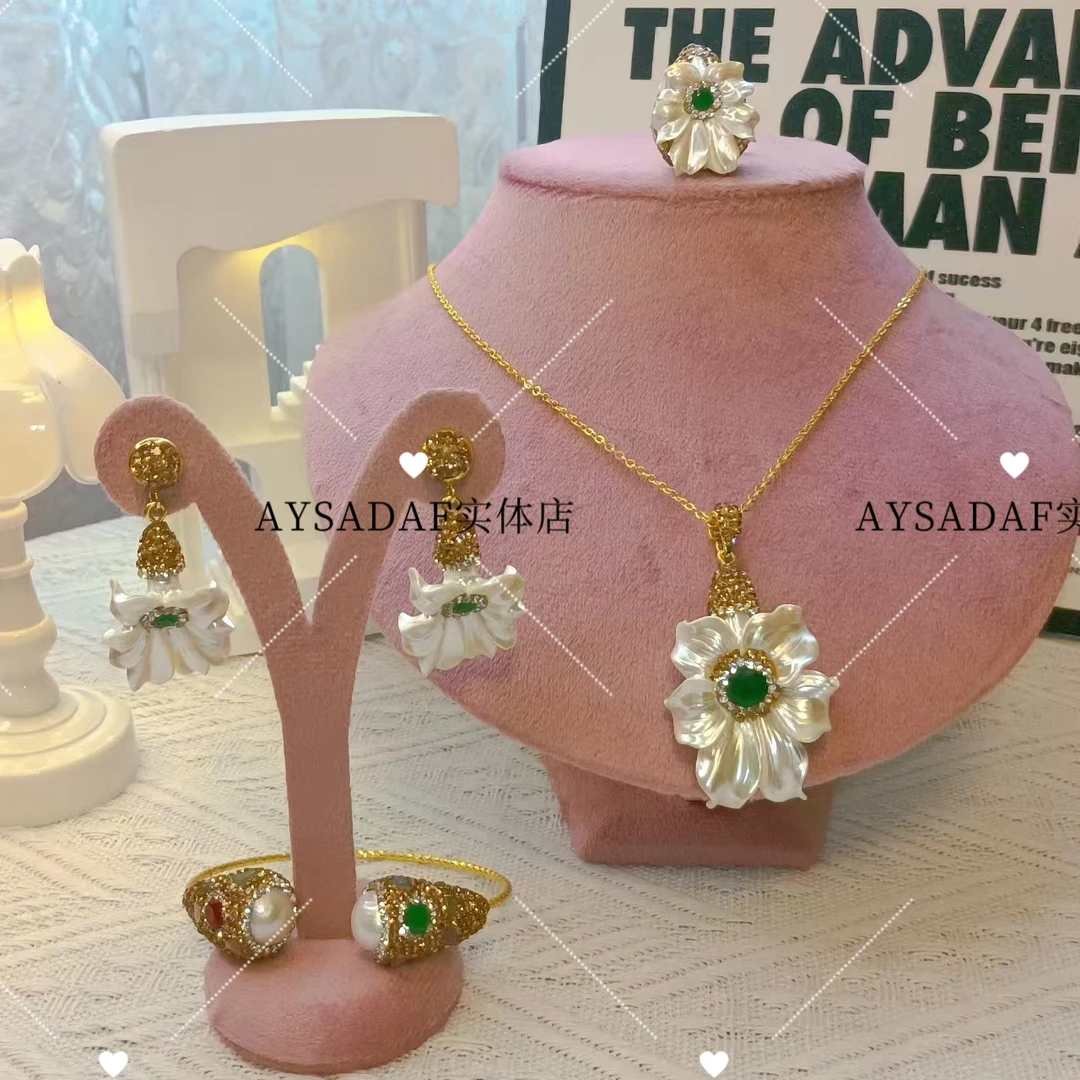 铜合金仿珍珠吊坠 法式素款优雅彩色精致贝珠سەدەپ مەرۋايىت饰品