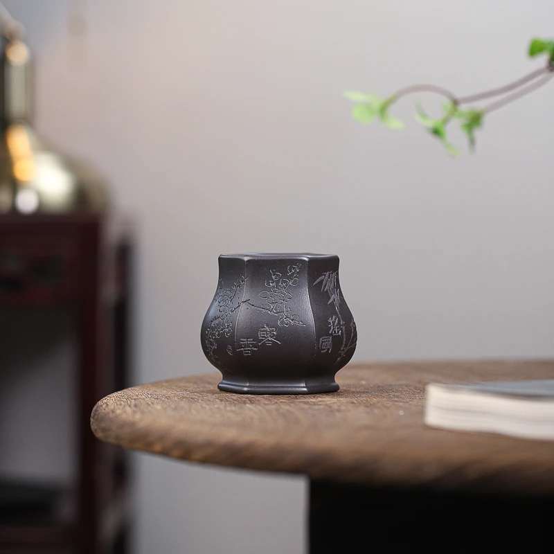 手工杯 | 宜兴紫砂杯  六方收口《松竹梅》石黄手工主人杯