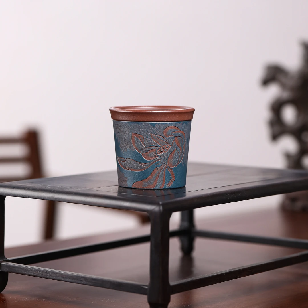 496 | 宜兴紫砂  蜀垚粉浆荷花双色主人杯