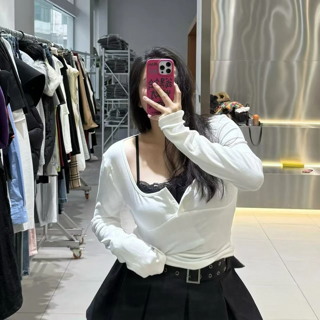 《大韩韩推荐》两色蕾丝边假两件打底大码女装冬季显瘦性感长袖内搭