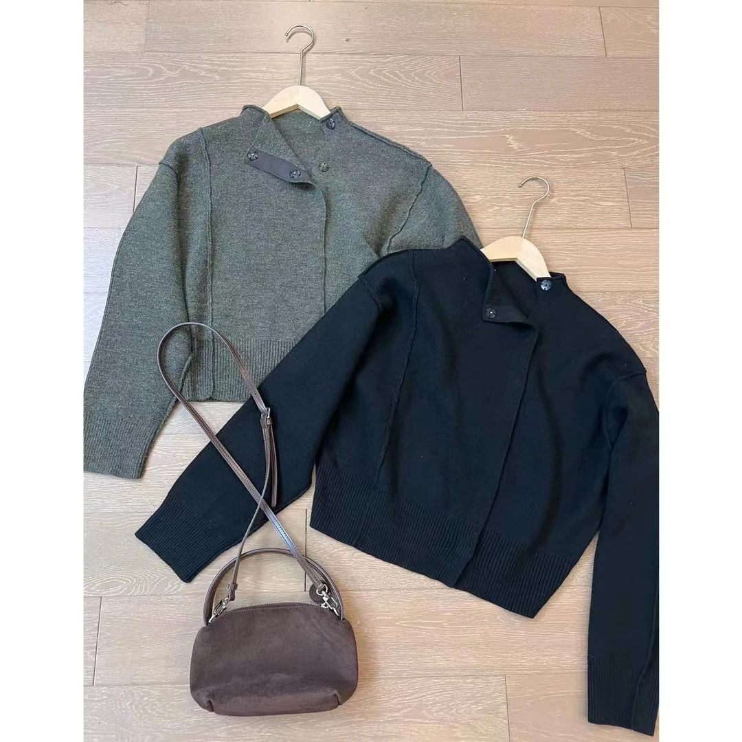 JOJO/玖了个玖 2024秋冬 设计师款立体解构线按扣毛衣 2409B4247