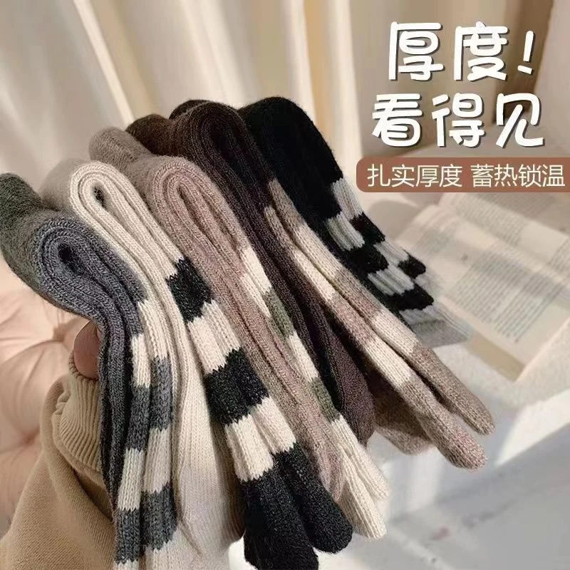 配鲨鱼裤的袜子女中筒秋冬款加厚保暖潮流百搭长筒袜运动外搭加绒