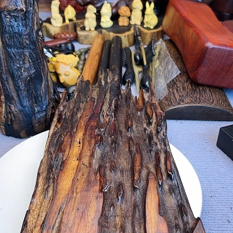 大果紫檀（缅甸花梨）胸****魂