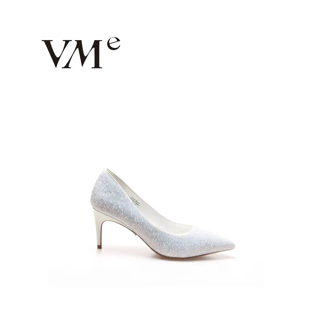 VME/舞魅春季新品白色时尚尖头细跟中跟浅口女士单鞋VS24A6708