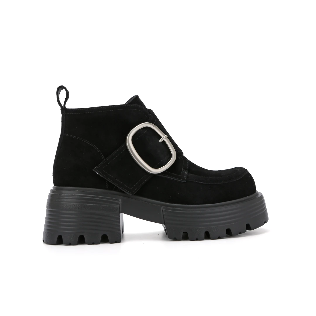 VME/舞魅冬季开运穿搭圆头厚底加绒保暖搭子时装短靴VS24D2531