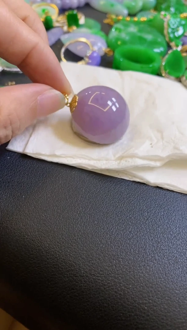 【闪购商品】定制翡翠18K金镶嵌吊坠