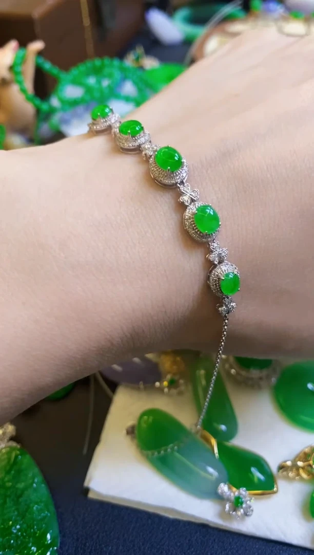 【闪购商品】定制翡翠18K金镶嵌手链