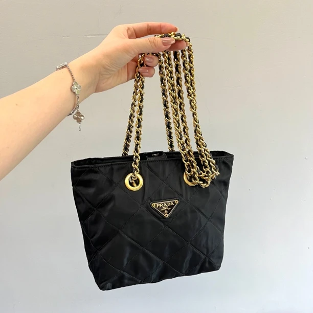 95新 Prada/普拉达 22金标降落伞尼龙单肩流浪女包082905
