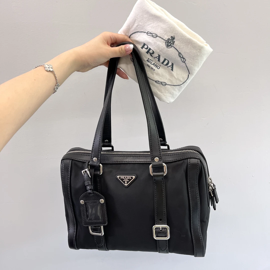 95新 Prada/普拉达 降落伞尼龙手提单肩女包081401