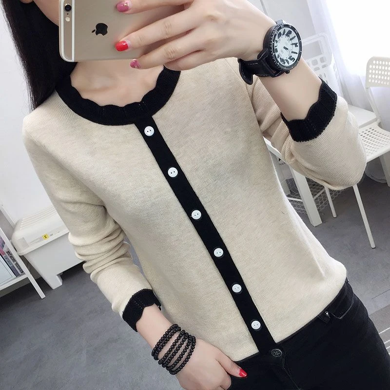 修身针织衫女士花边领春秋款新款纽扣拼色洋气打底衫内搭上衣显瘦