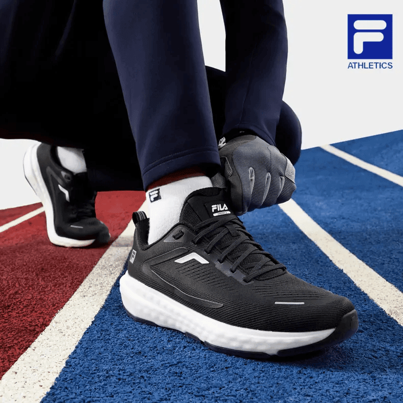 Fila/斐乐男鞋【ENERGY 2跃动2】轻便网面防滑跑鞋雅丹风A12M411124