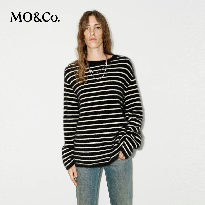MOCO针织衫冬高比例浣熊毛条纹宽松慵懒毛衣MBD4SWT009