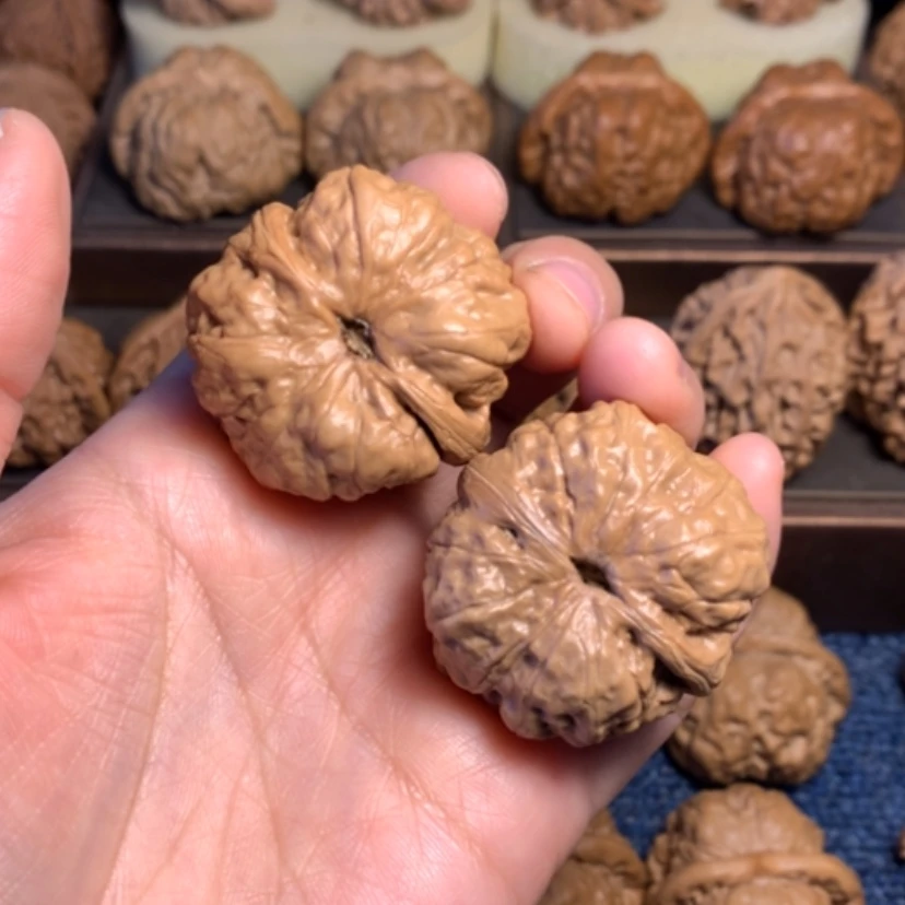 【闪购商品】桃核吊坠泽**妈