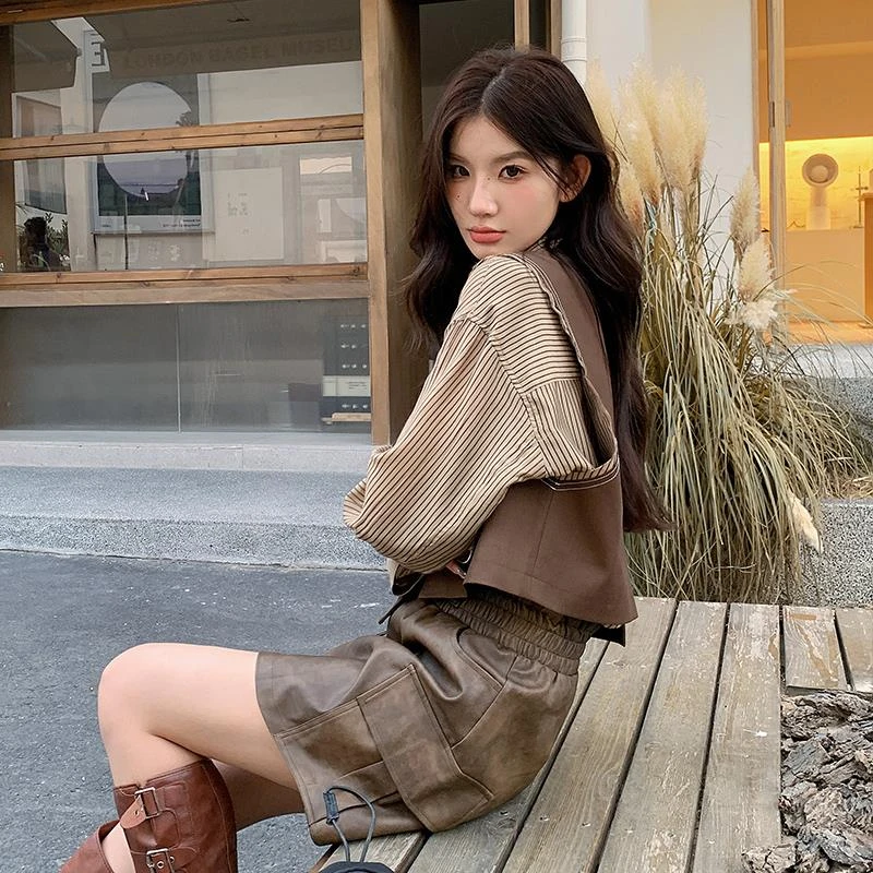 美拉德马甲衬衫套装女春秋2025年新款盐系穿搭时尚高级短裙三件套