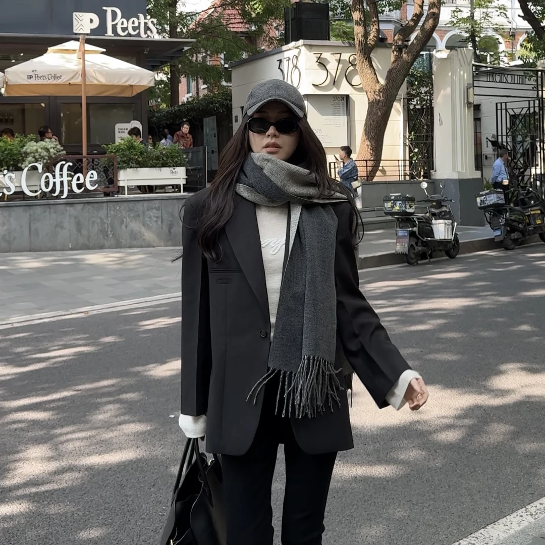 王嬛嬛MsLime24年‘意式剪裁’新款时尚休闲气质外套 HC2C2522