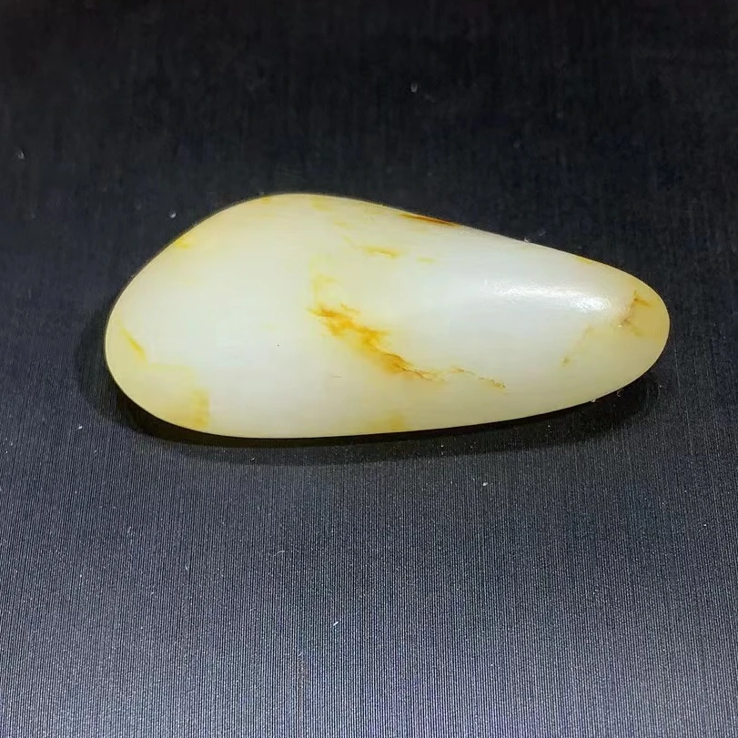 新疆和田精品原石把件