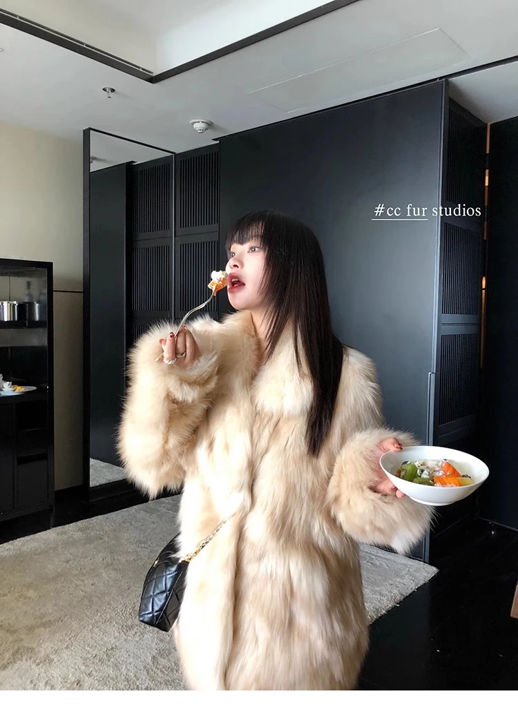 CC皮草 “香氛姐姐”可立可翻领saga狐狸腹毛双色皮草外套女冬