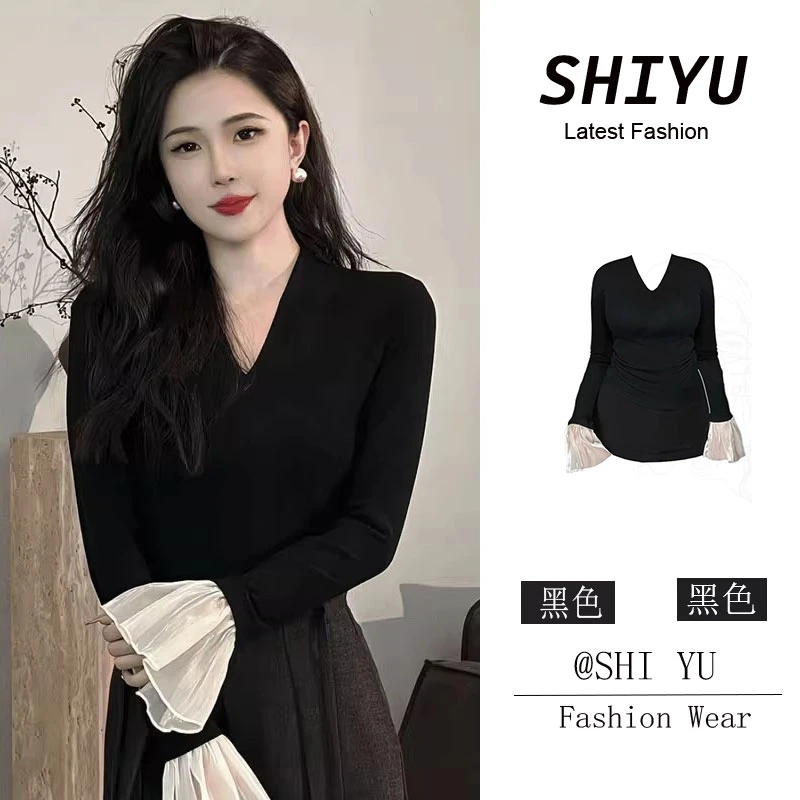 法式赫本风v领喇叭袖t恤女早秋季2024新款显瘦冷淡系独特别致上衣