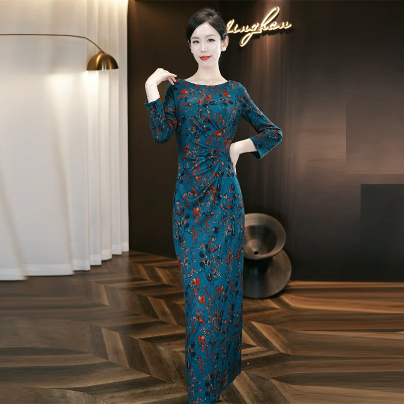 修身连衣裙2025秋冬新款气质高级感时尚长裙优雅显瘦长袖裙子