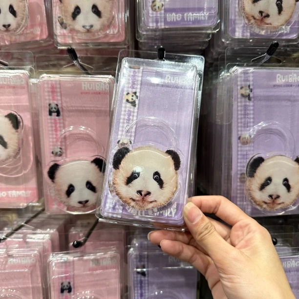 福宝周边睿宝辉宝卡通手机支架ins熊猫可伸缩可爱手机壳diy透明