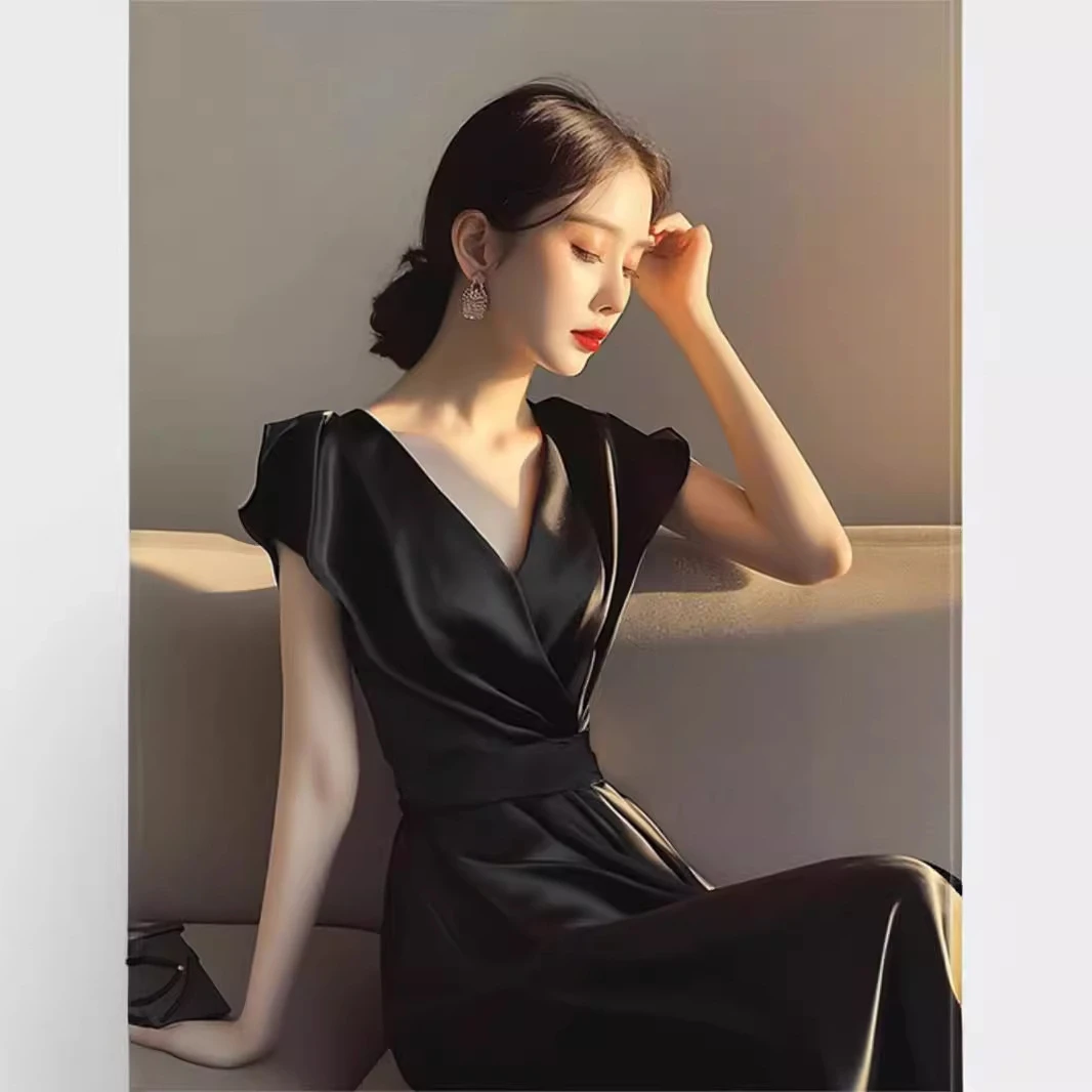 正式场合高级感长裙赫本风名媛显瘦黑色短袖连衣裙子女夏