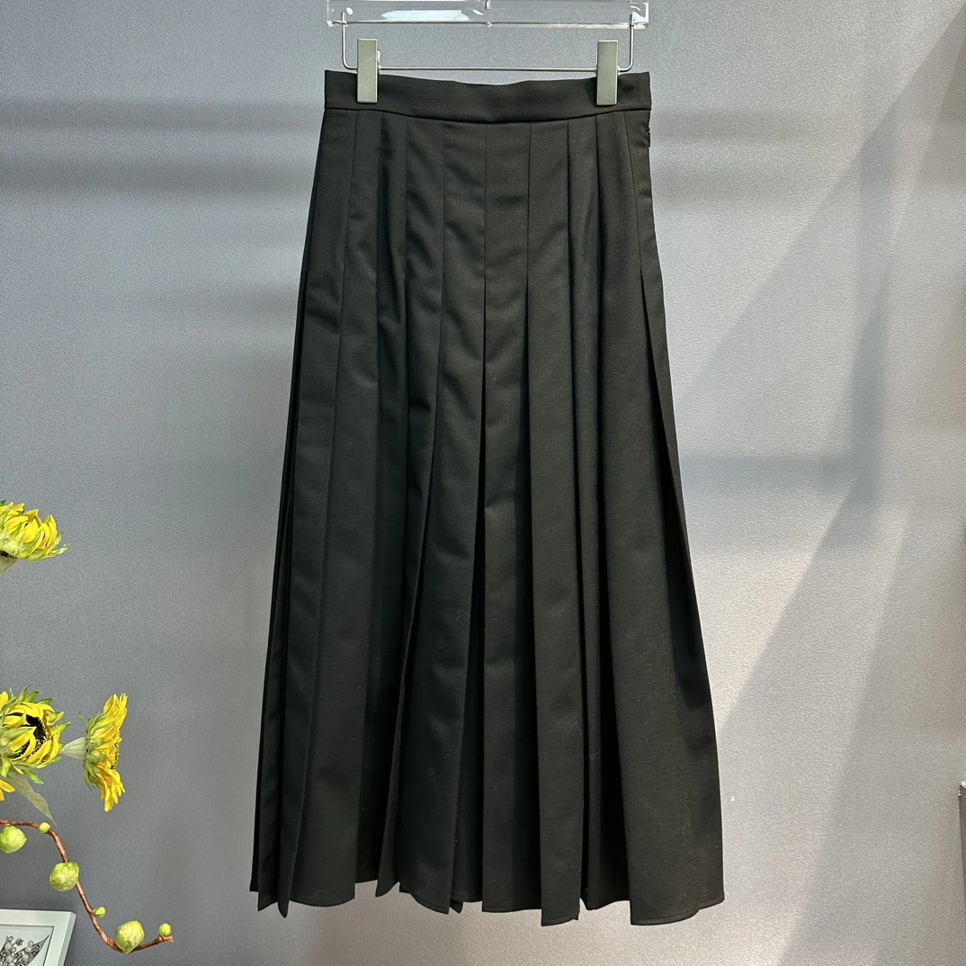 未使用 FENDI/芬迪 女士黑色全棉百褶裙115086时尚休闲百搭显瘦