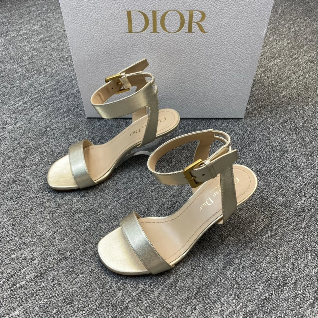 未使用 DIOR/迪奥 全新未使用 DIOR/迪奥琥珀高跟凉鞋114615