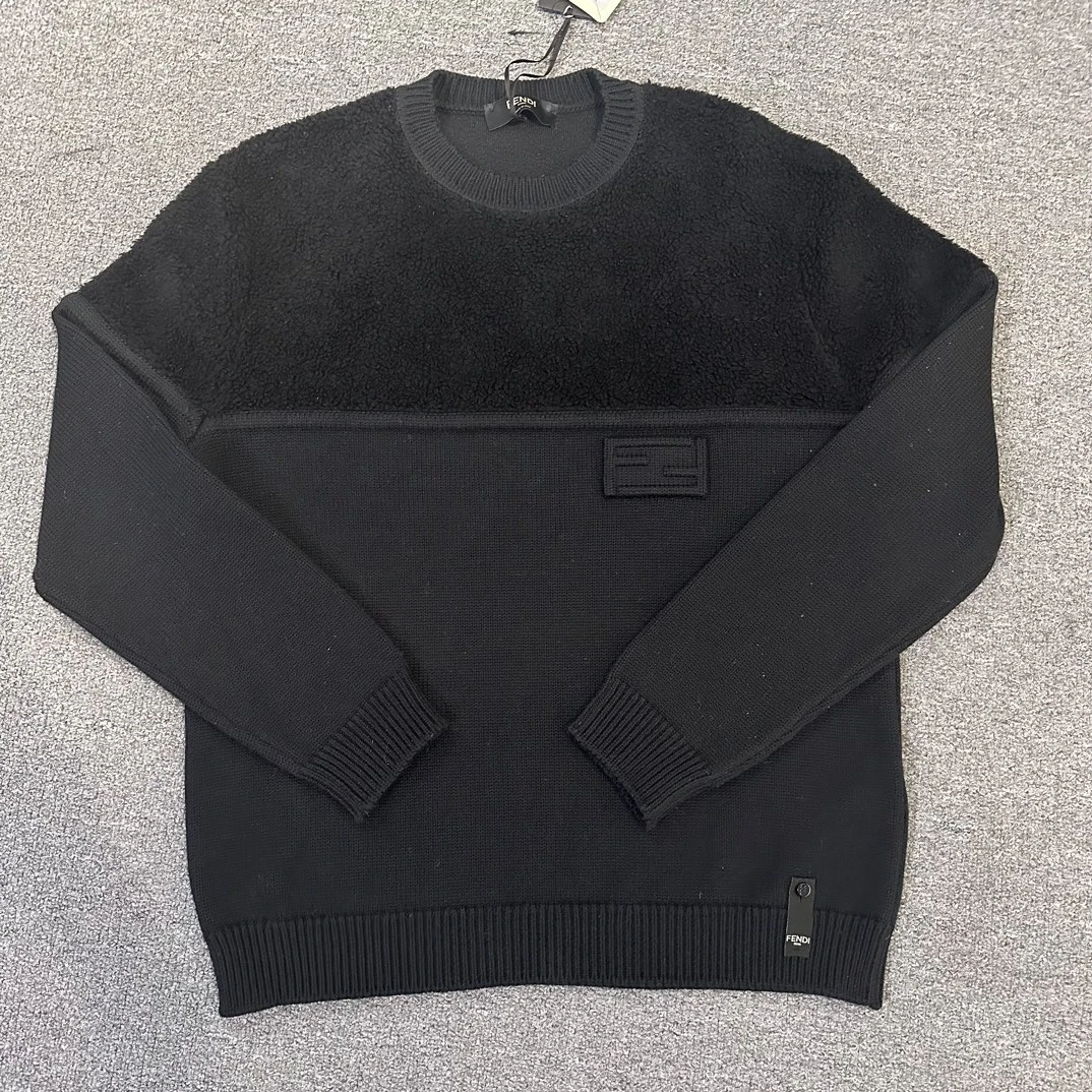 全新未使用 FENDI/芬迪 黑色羊毛圆领长袖针织衫时尚百搭 149205