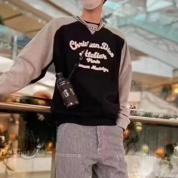 全新未使用 DIOR/迪奥 秀款Atelier 黑灰色圆领卫衣 115305 时尚