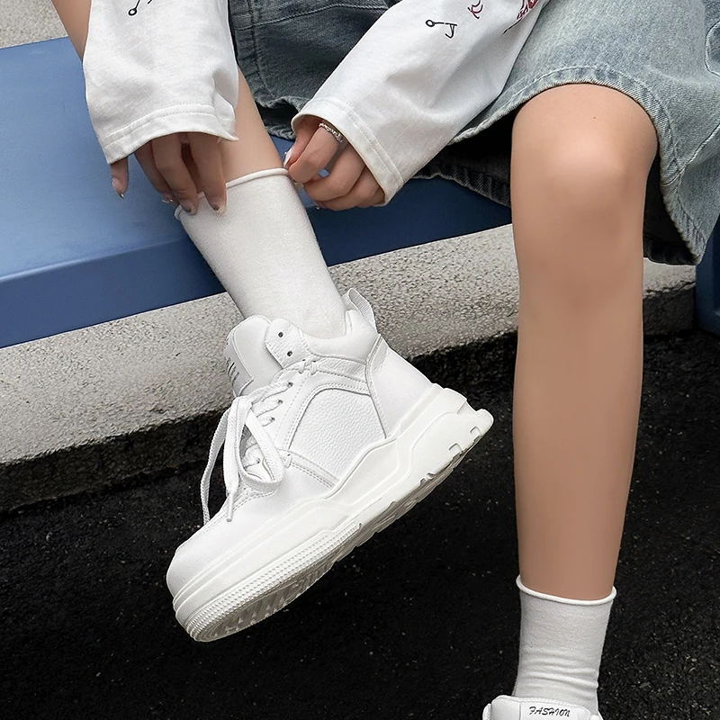 专柜正品真皮厚底休闲高帮鞋女2024年熊猫色运动鞋女潮小白鞋板鞋