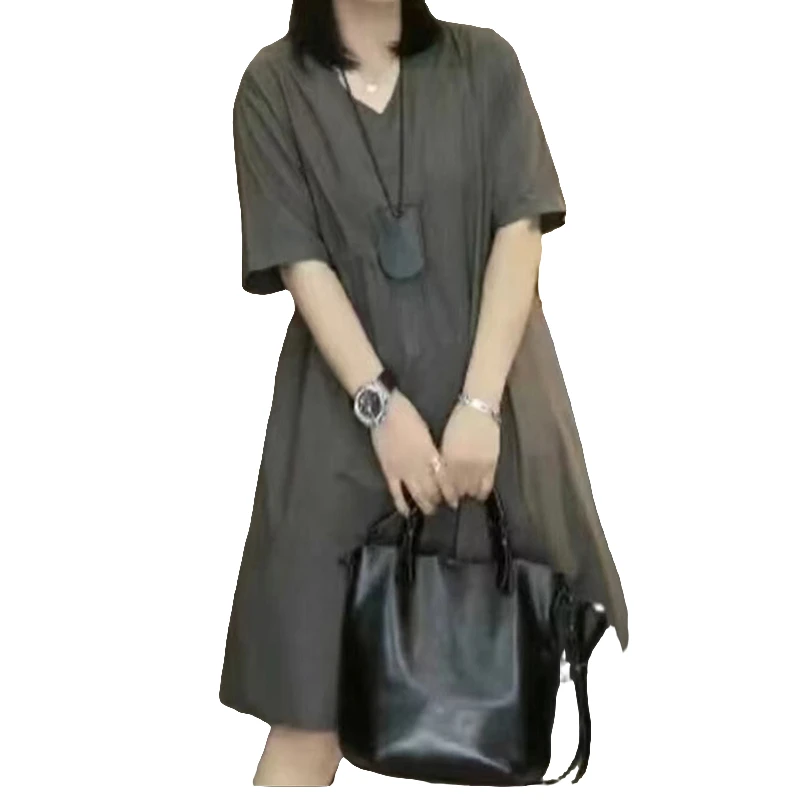 简约收腰V领宽松连衣裙女2024夏季新款大码胖mm显瘦遮肉洋气裙子
