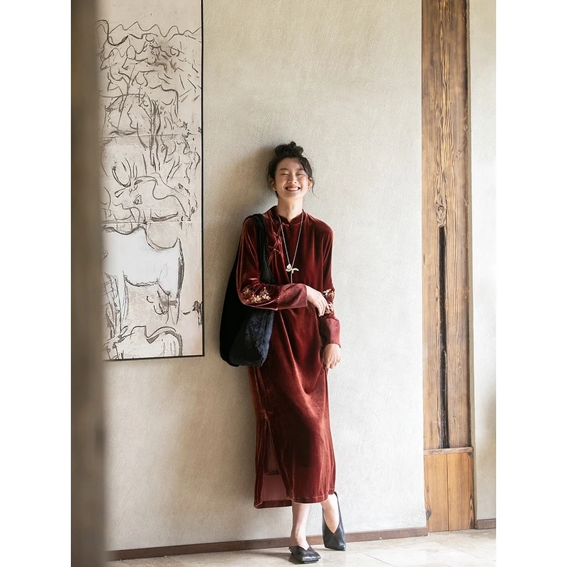 牧衣游原创 手工刺绣丝绒连衣裙新款立领禅意复古改良旗袍 朱柿