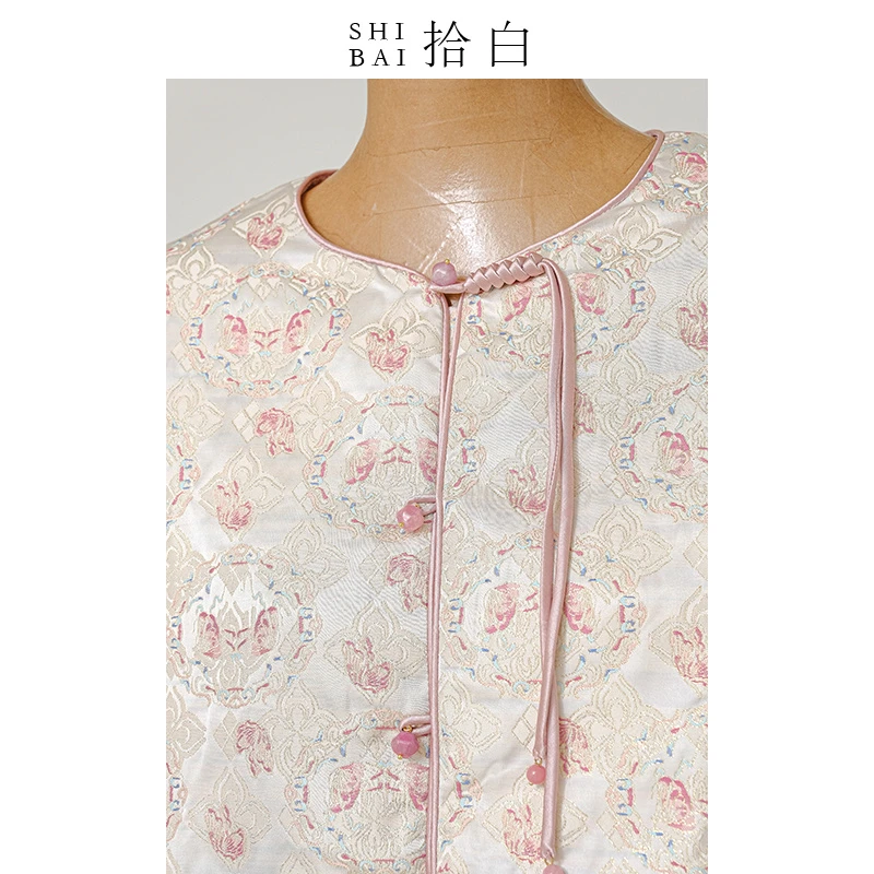 拾白原创新中式外套春秋新款粉蝶织锦缎面提花改良盘扣上衣SU4350