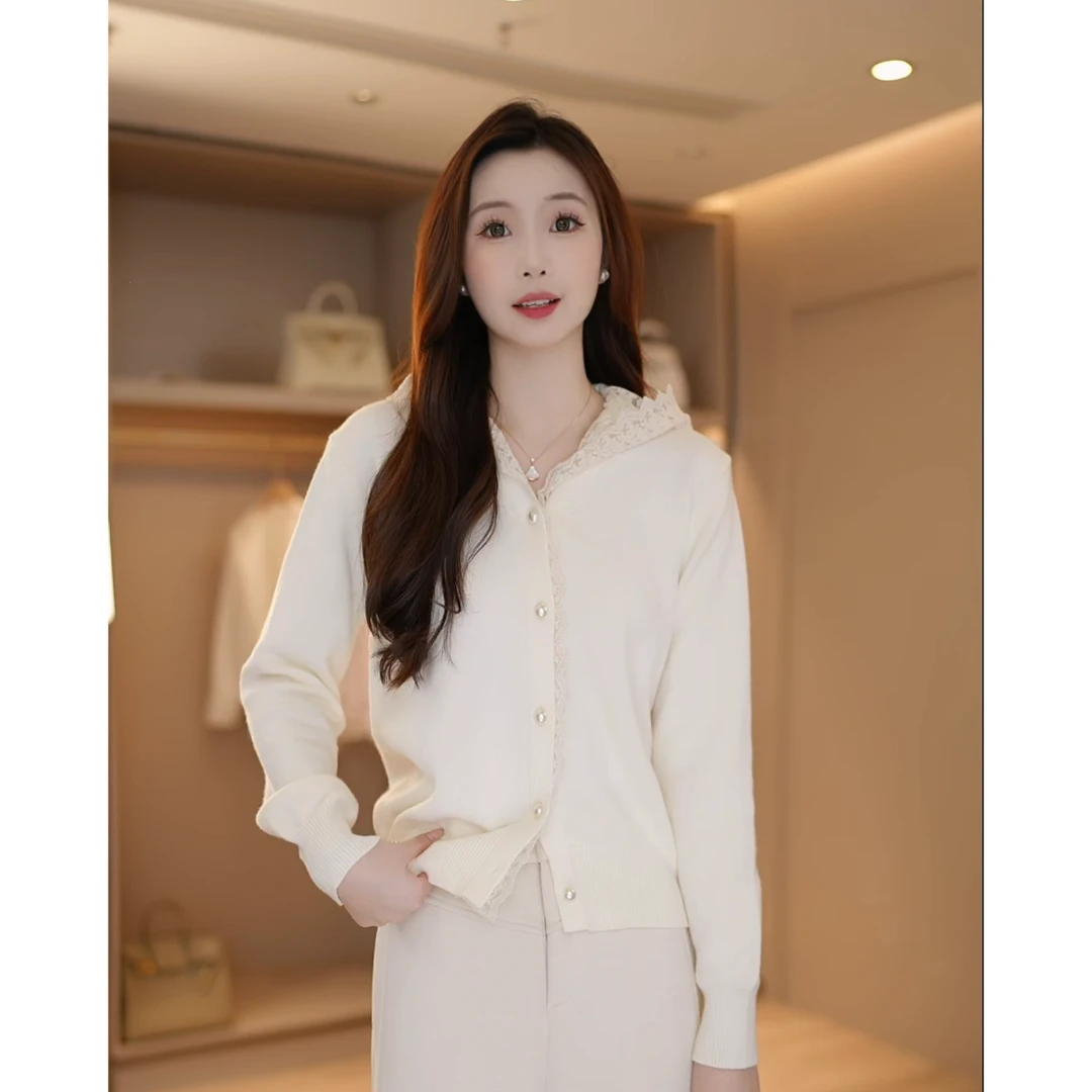 Candy Cloud冬日告白 小心机蕾丝款连帽针织开衫打底衫DDS362/5